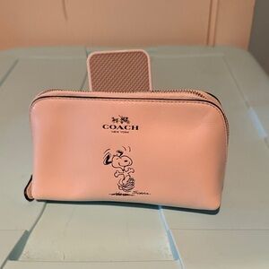 Coach white Snoopy Zip Cosmetic Pouch